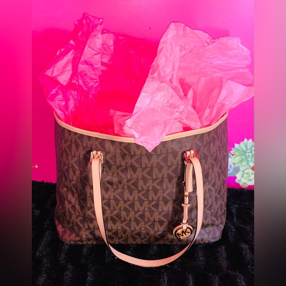Michael Kors Jet Set Travel Tote Bag